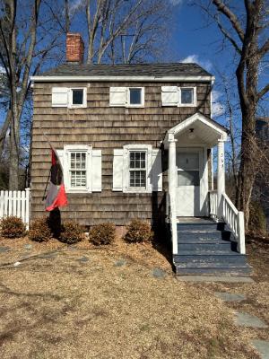 369 Claremont Avenue (Mountain Historic District)